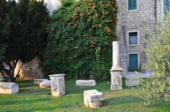 Дворец архиепископа в Шибенике