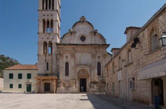 Кафедральный собор Святого Стефана в городе Хвар