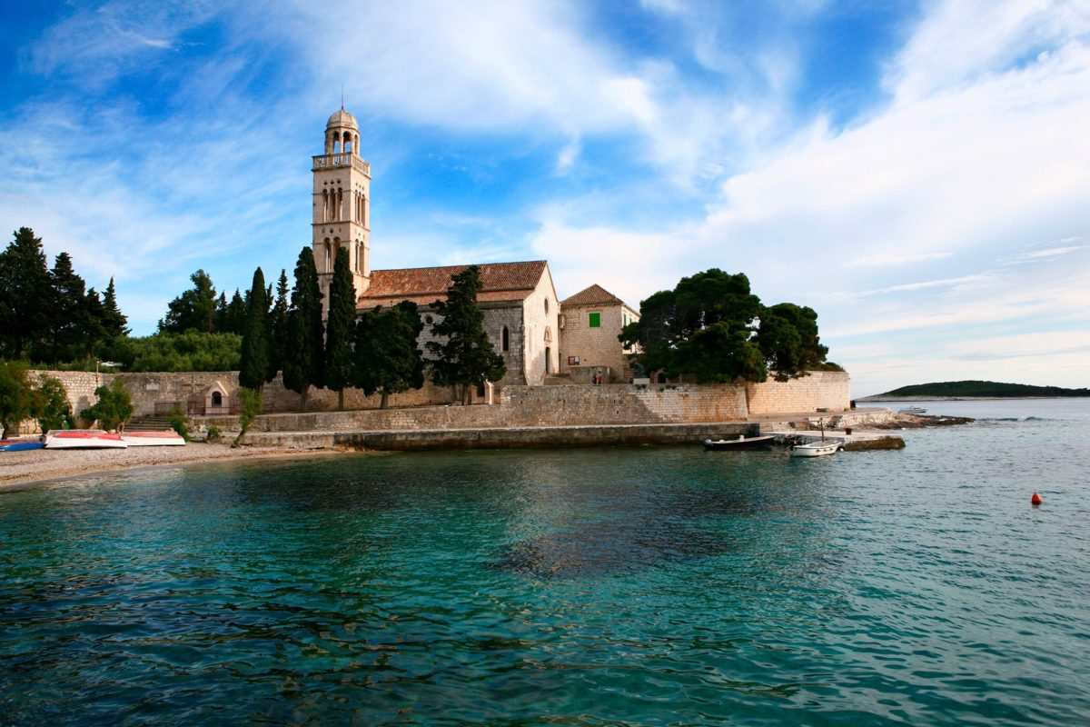 Озеро Hvar Хорватия