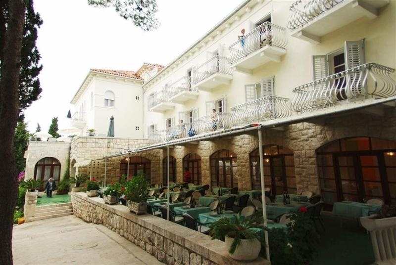 Отели в Макарска