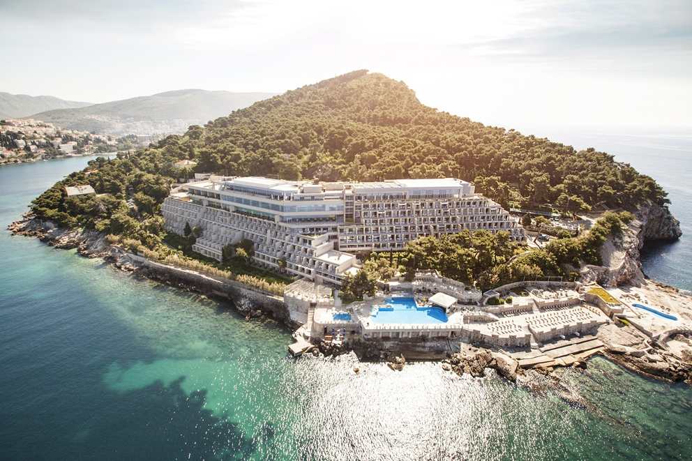 Лучшие отели Хорватии с песчаным пляжем и чистым морем