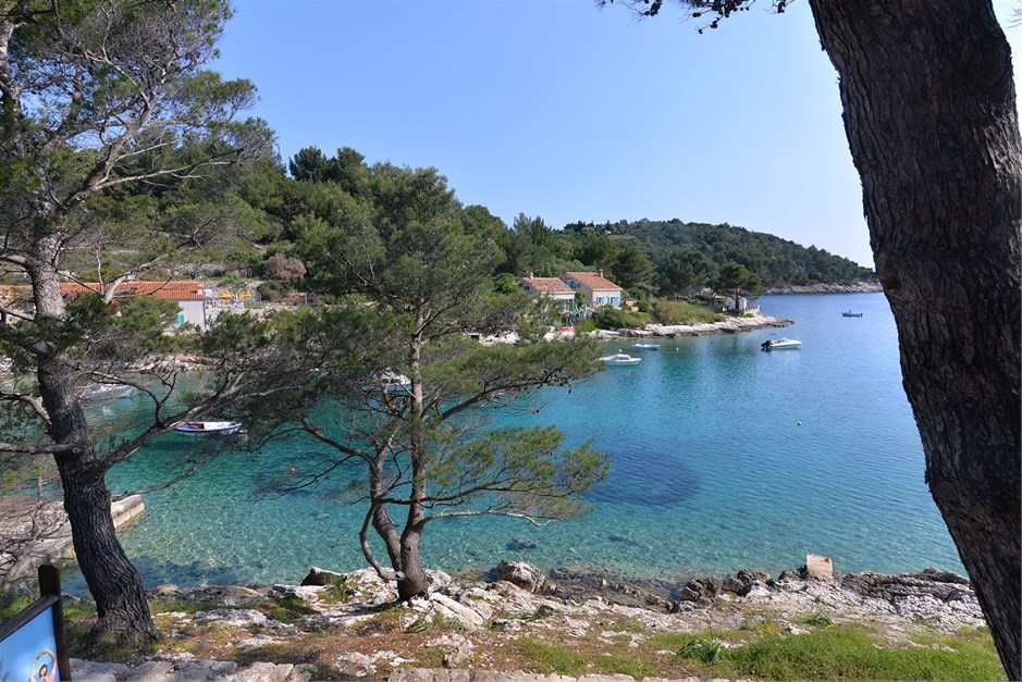 Пляж Валдарка Valdarke beach Mali Losin